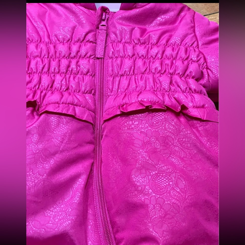 Rothschild Baby Bunting Size 6-9 M Bright Pink Ruffles Fleece Lined EXCELLENT - Picture 5 of 10